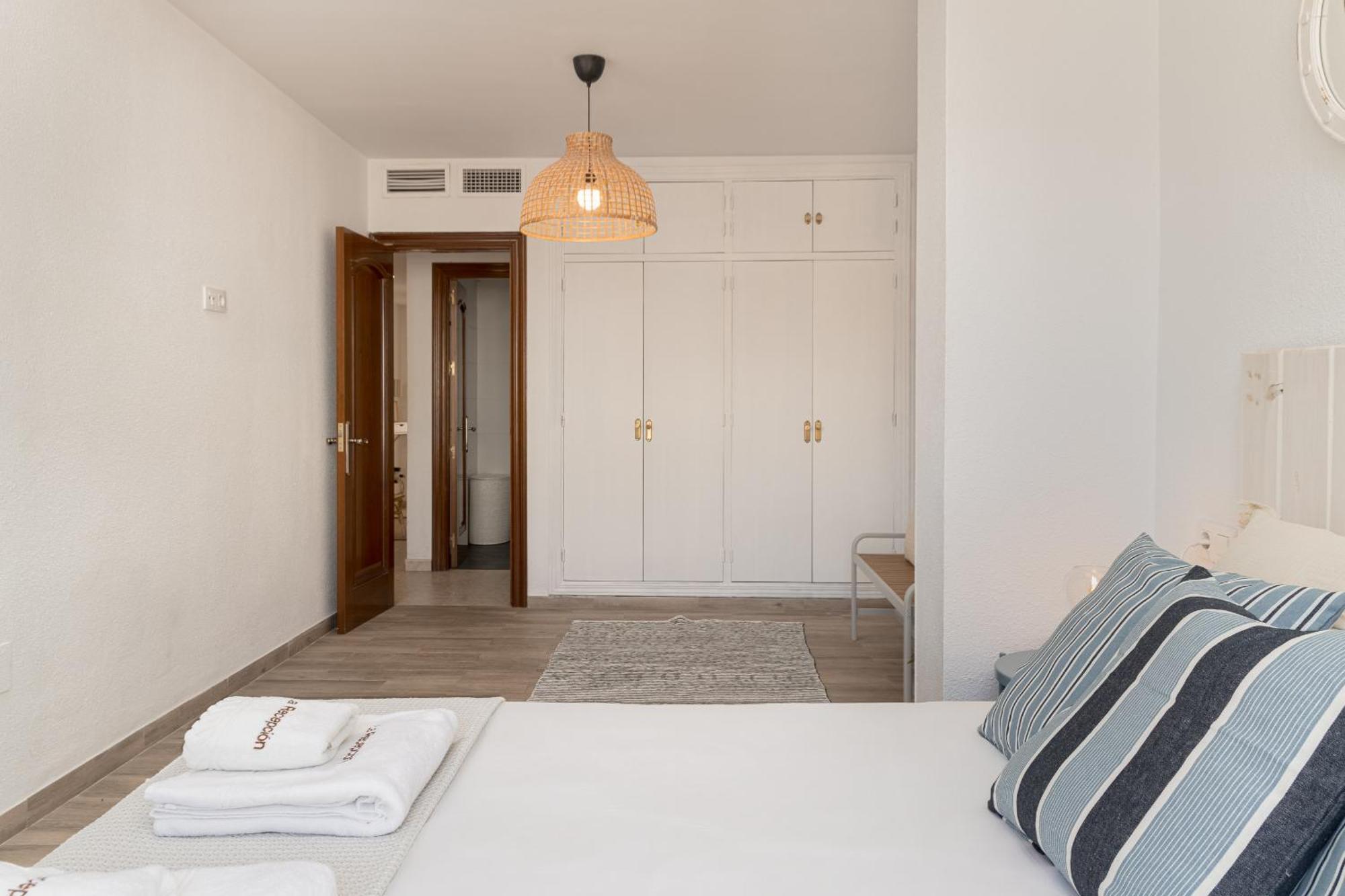 C103 - Sunny Terrace, Old Town Views Apartment Malaga Exterior photo
