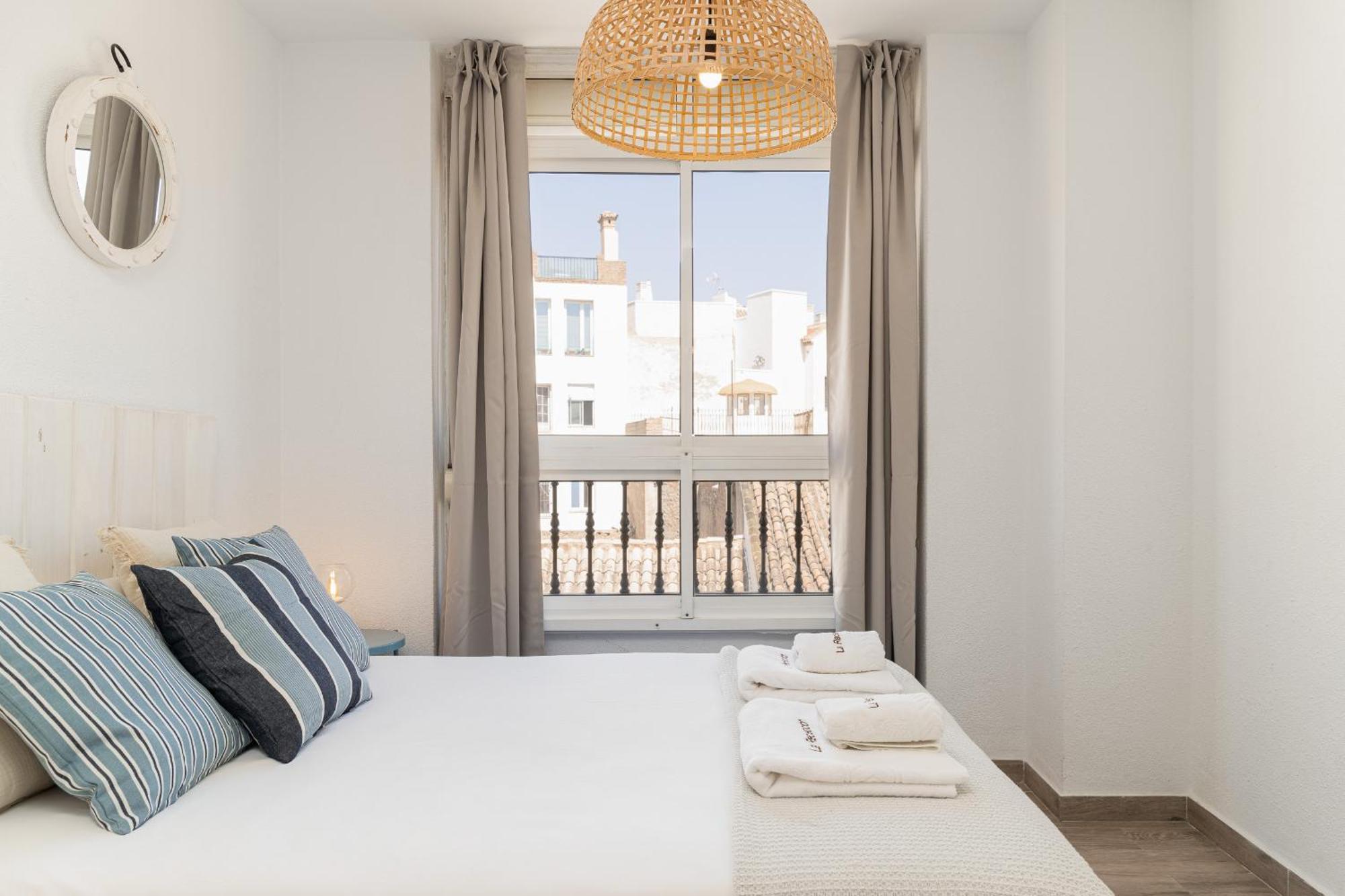 C103 - Sunny Terrace, Old Town Views Apartment Malaga Exterior photo